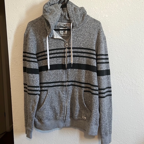 Quiksilver Other - Quiksilver mens sweatshirt.